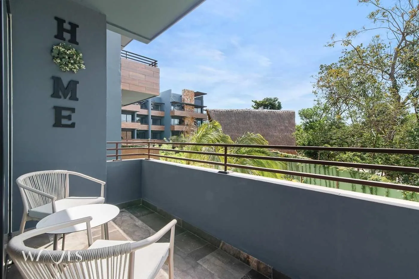 Modern 1 Bedroom Apartment With Luxury Amenities At Paramar Black By Waves Tulum Meksika